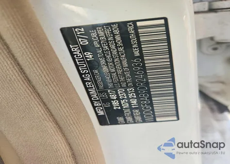 2013 Mercedes-Benz C 300 4Matic z USA, uszkodzony, nr VIN WDDGF8AB9DR246936